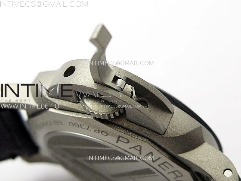 PAM1096 W Luminor GMT 42mm Titanium VSF 1:1 Best Edition Black Dial on Black Leather Strap P.9011 Super Clone
